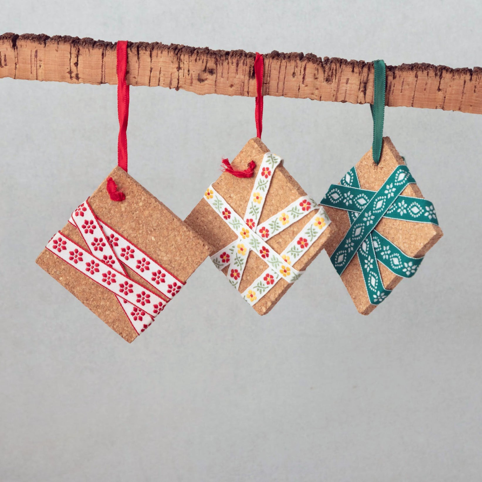 handmade eco-friendly unique christmas ornaments with cork and ribbons